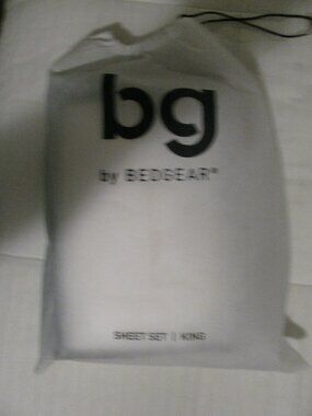 NEW- KING SIZE SHEET SET - BEDGEAR - QUALITY